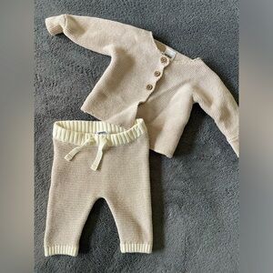 Newborn Knit Outfit